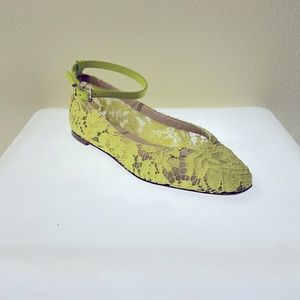 Valentino Garavani lace fluorescent green ballerinas with ankle strap.